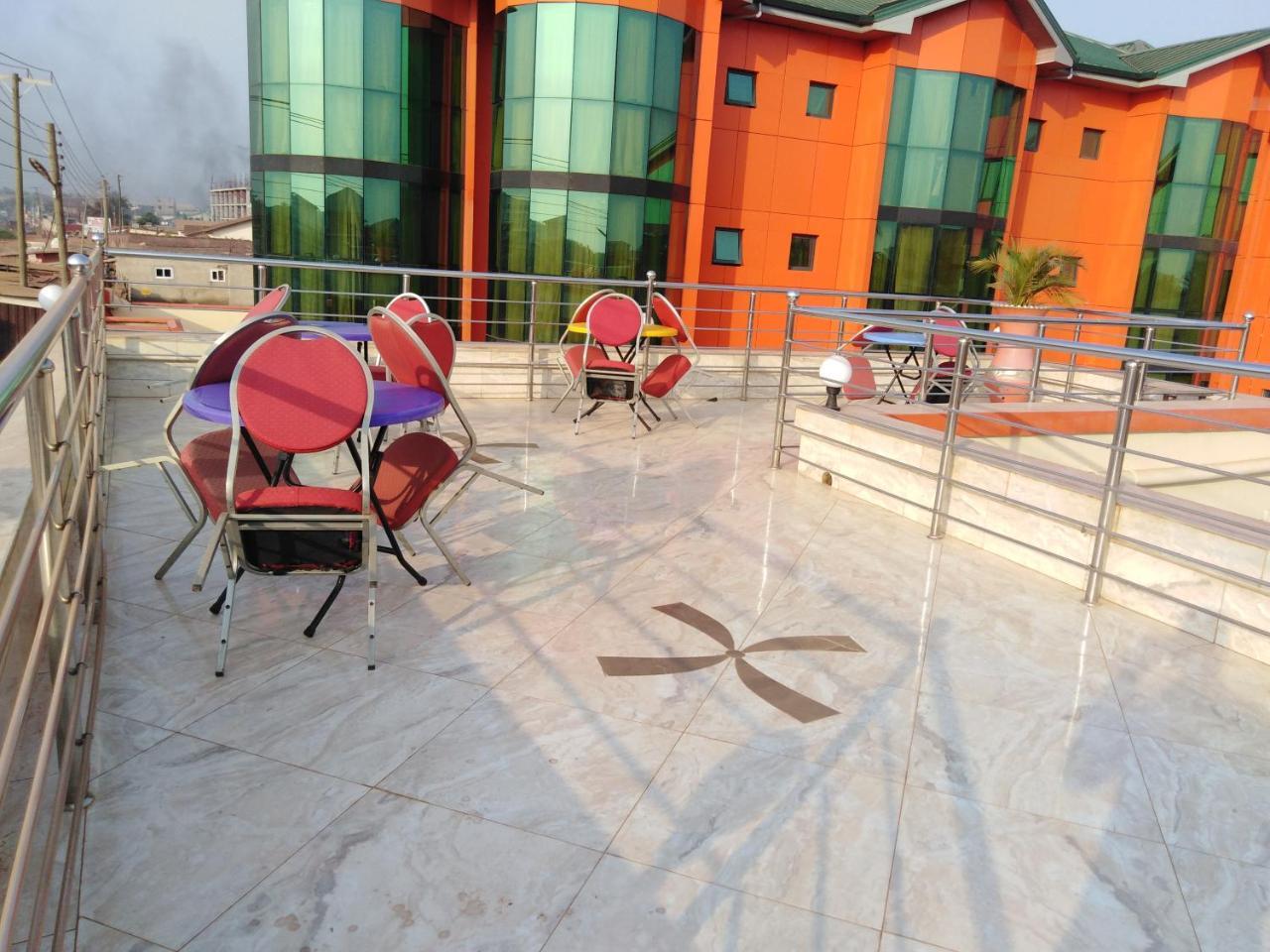 Jobyco Hotel Santeo Exterior photo